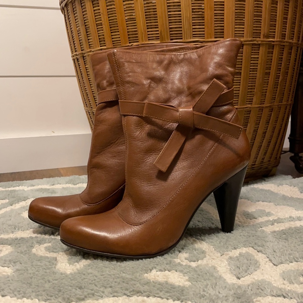 Luichiny boots size 10. In great condition!